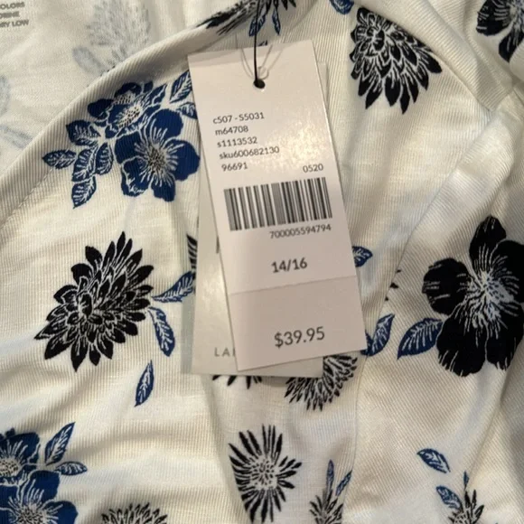 NWT - Lane Bryant top - Picture 3 of 3